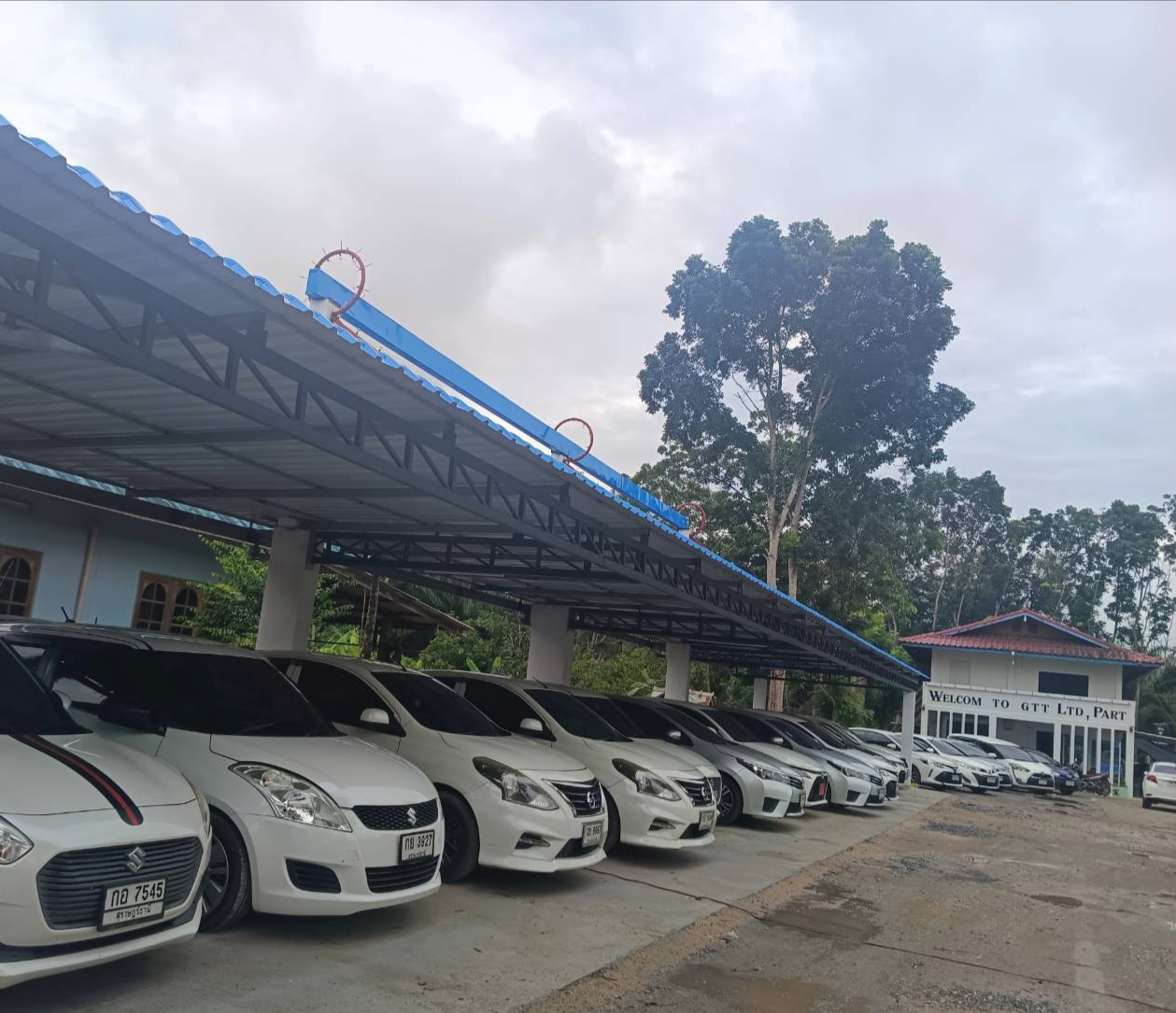 พื้นที่จอดรถในร่ม GTT รับฝากรถ สนามบินสุราษฎร์ธานี
